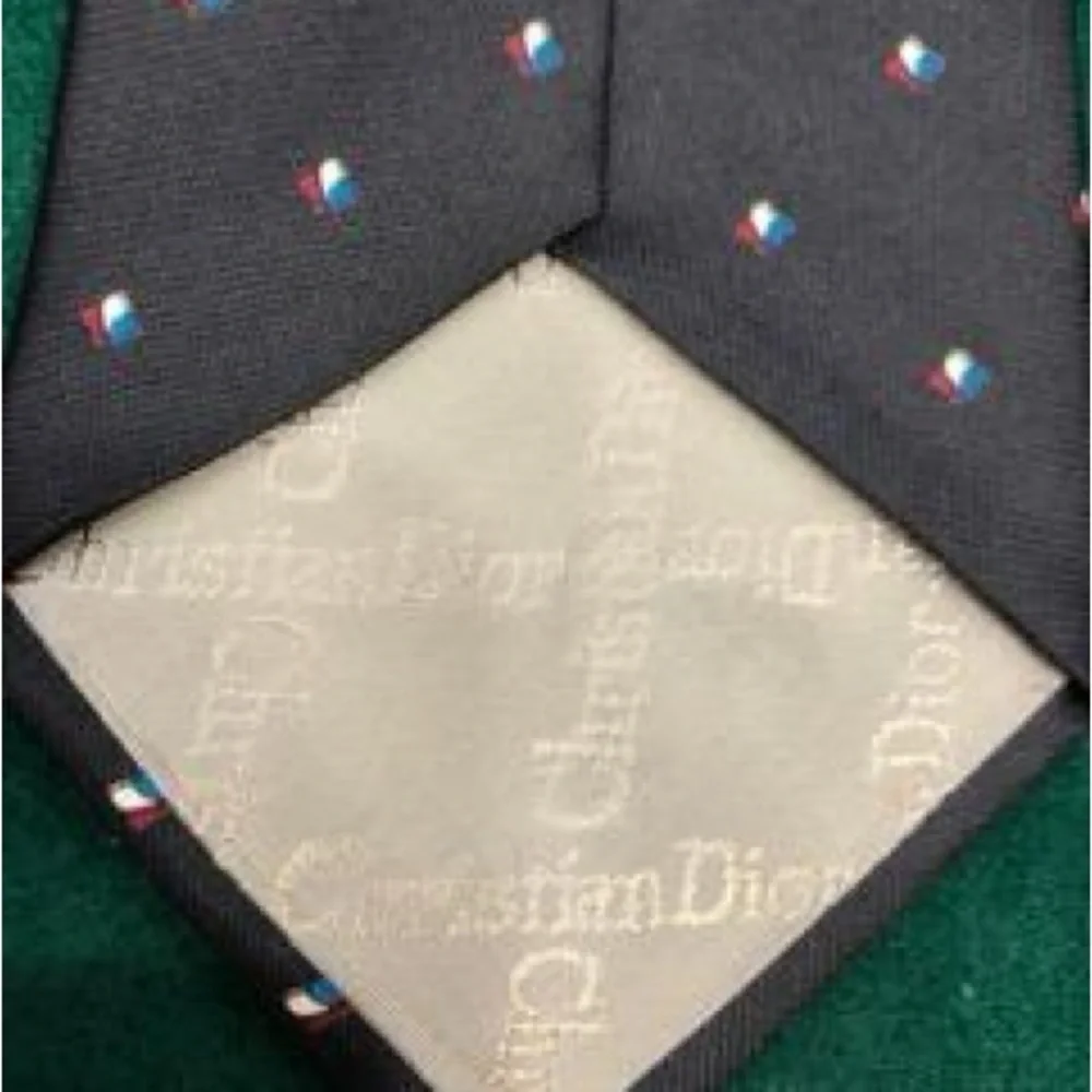 Dior tie - Picture 4 of 4